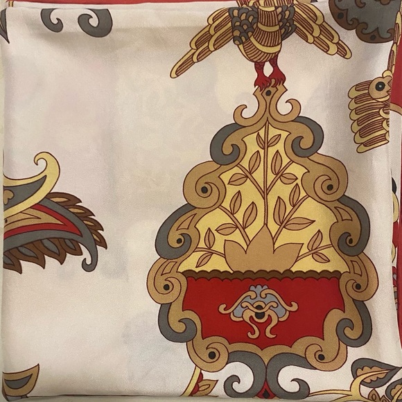 Hermès silk scarf, cream with red border. 36 x 36. - Picture 14 of 16